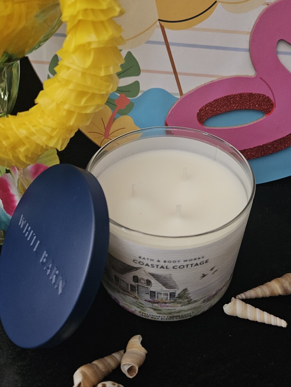 NWT Bath & Body Works Coastal Cottage 3-wick Candle - Blue, White - Picture 4 of 5